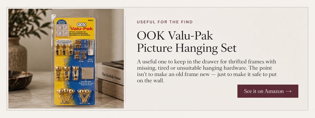 OOK Valu-Pak picture hanging set with assorted brass-coloured hooks, nails and bumpers.